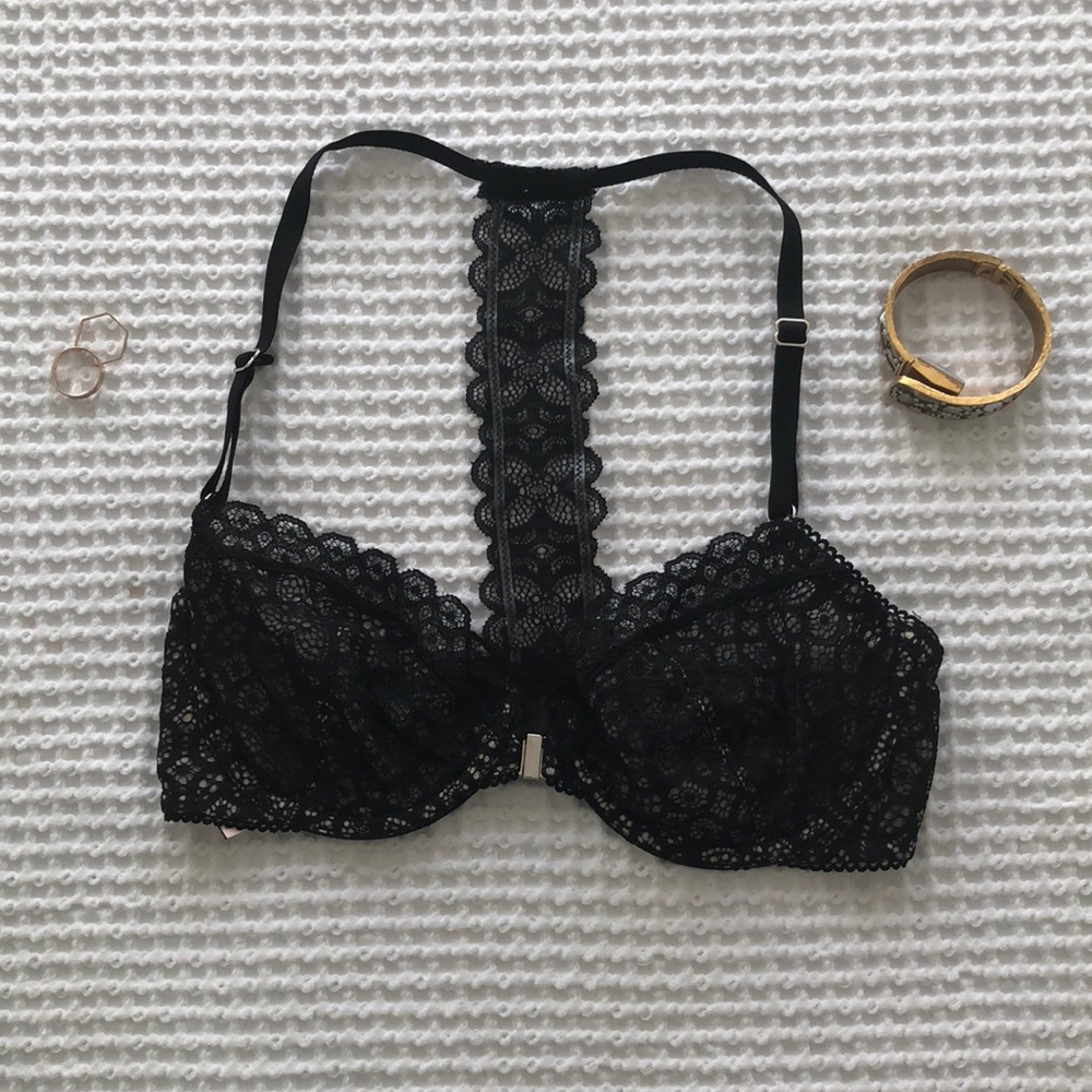 Black lace Victoria’s Secret unlined bra (NWOT)